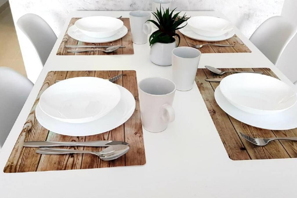 Brilliant Apartment Cibeles ตอร์เรเวียคา ภายนอก รูปภาพ